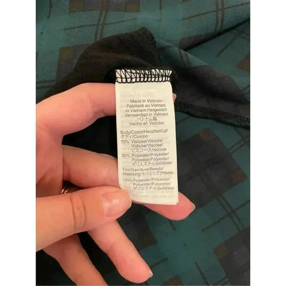 J. Crew Sleeveless Woven Hem Tank Size Small NWT - Picture 9 of 9